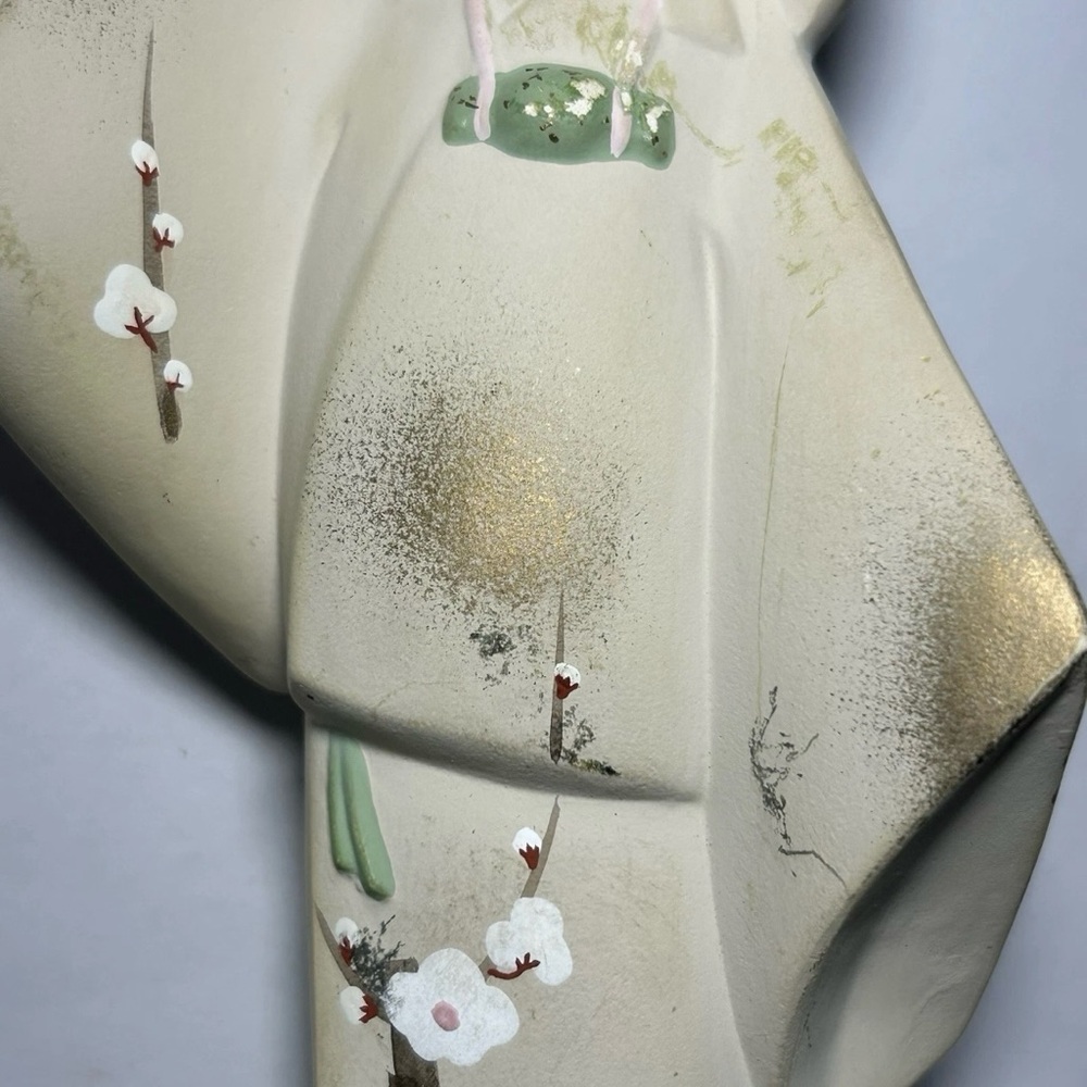 Japanese 6.5” Hakata Doll Geisha in Kimono w Gold Accents & Plum Blossom Painted - Picture 3 of 15